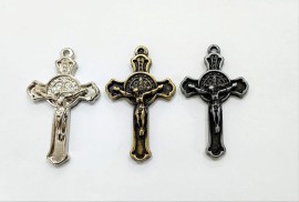 Cruz de S�o Bento 5 x 3 cm com 6 Unidades Niquel