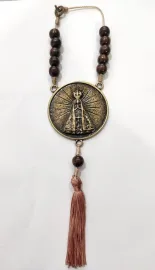 Dezena de Carro de Aparecida Tamanho GG Medalha 7,5 x 7,5 CM com Contas de Madeira 12MM