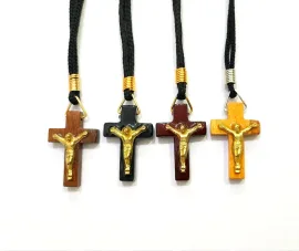 Cruz madeira com cord�o Com 03 unidades 