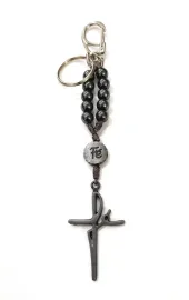 Chaveiro Dezena hematita 8 mm com Medalha e Cruz F� 
