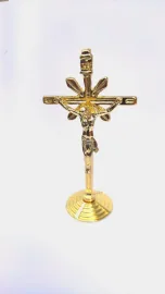 Crucifixo em Metal  9,5 X 5 CM