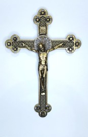 CRUCIFIXO DE METAL SAO BENTO TRABALHADO 23 X 16 CM